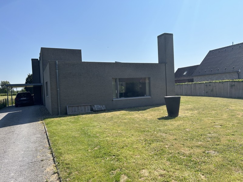 Alleen Staande woning met 3 slaapkamers