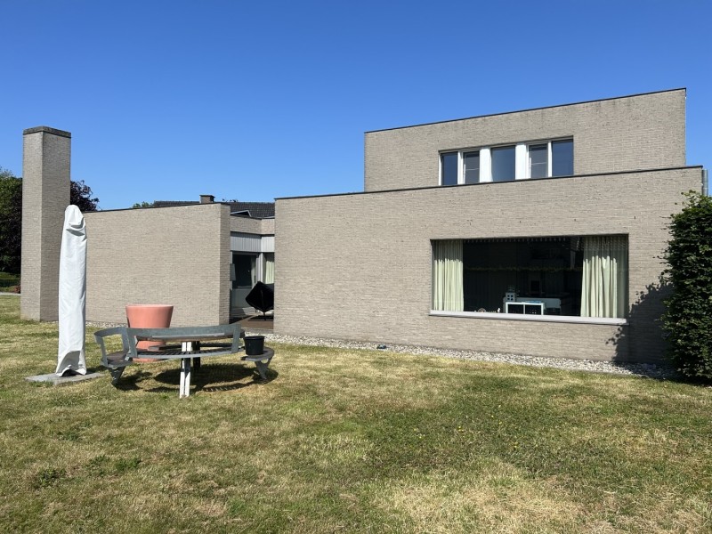 Alleen Staande woning met 3 slaapkamers